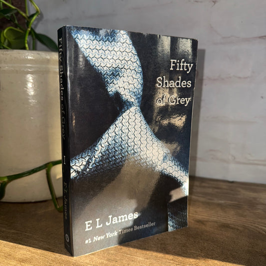 Fifty Shades of Grey *Like New